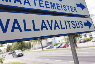 Teesilt kirjaga "Vallavalitsus"